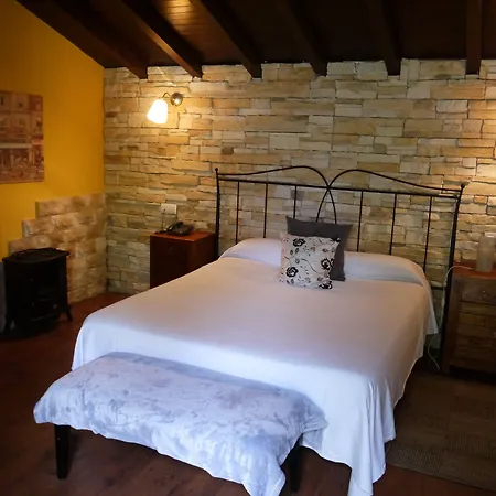Rural Isasi Hotel *