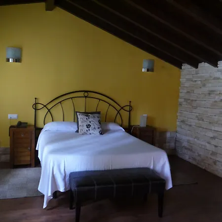 Rural Isasi Hotel *