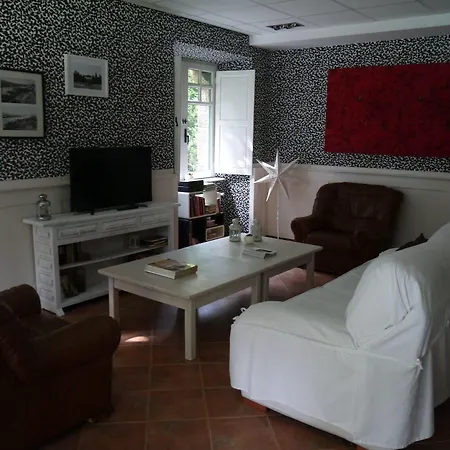 Rural Isasi Szálloda *